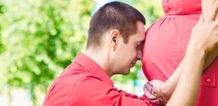 Babaların Hamilelik Sürecini Yaşaması