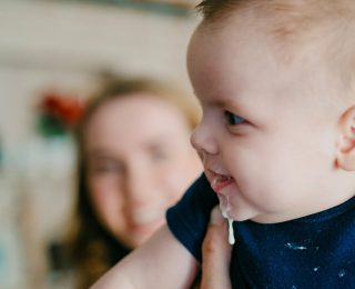 Bebeklerde Sarı Kusmanın Nedenleri